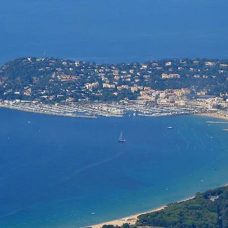 Climatise, Parking, Animaux Admis - Fr-1-100-221 Daire *
