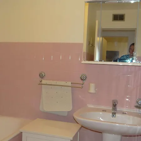 Climatise, Parking, Animaux Admis - Fr-1-100-221